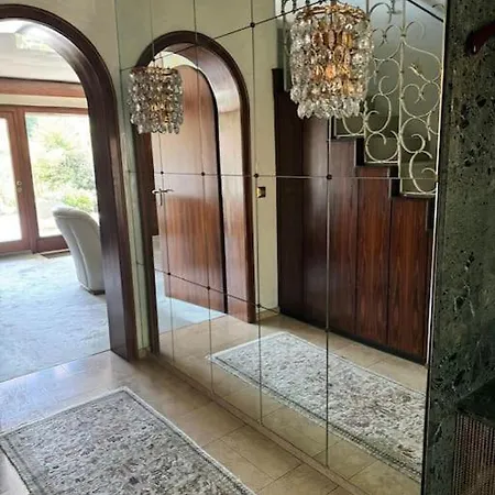 Haus Mit Pool Im Herzen Bochums *