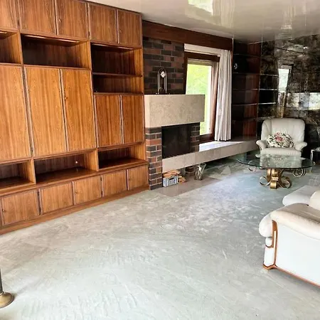 Haus Mit Pool Im Herzen Bochums Дом отдыха