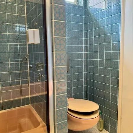 Haus Mit Pool Im Herzen Bochums Дом отдыха