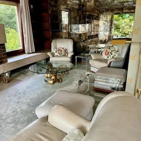 Haus Mit Pool Im Herzen Bochums *