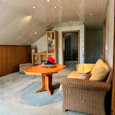 Haus Mit Pool Im Herzen Bochums *