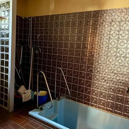 Haus Mit Pool Im Herzen Bochums Бохум