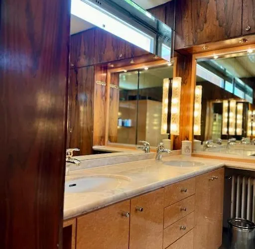 Haus Mit Pool Im Herzen Bochums *