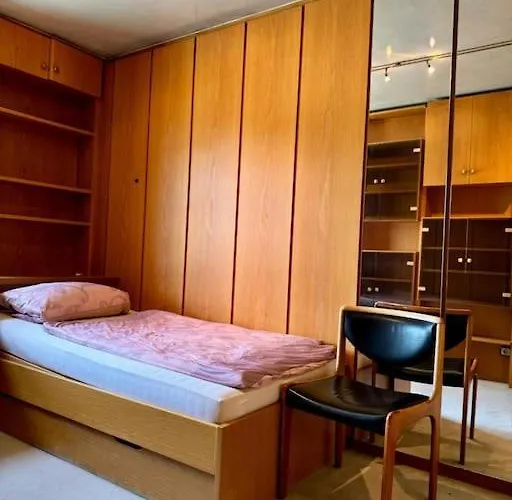 Feriehus Haus Mit Pool Im Herzen Bochums Bochum