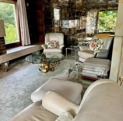 Haus Mit Pool Im Herzen Bochums *