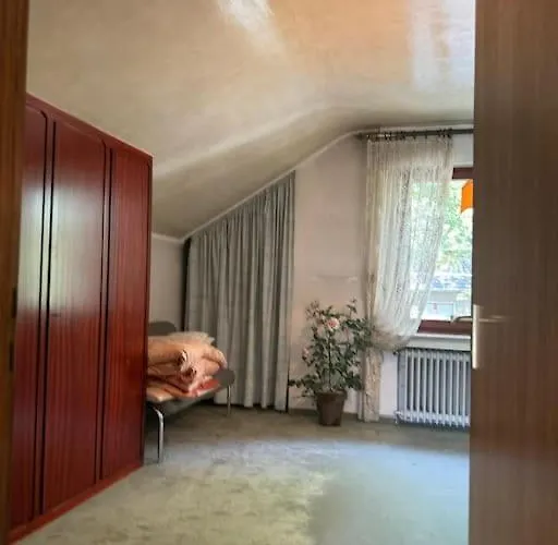 Feriehus Haus Mit Pool Im Herzen Bochums Bochum