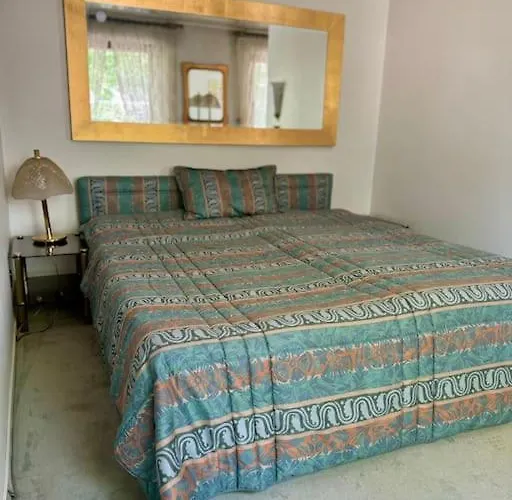 Haus Mit Pool Im Herzen Bochums * Bochum